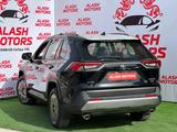 Toyota RAV4 2022 года за 19 880 000 тг. в Шымкент – фото 5