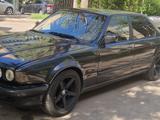 BMW 740 1994 года за 2 500 000 тг. в Алматы – фото 3