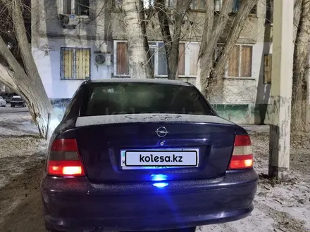 Opel Vectra 1996 года за 1 300 000 тг. в Актобе – фото 3