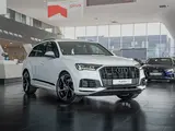 Audi Q7 55 TFSI 2023 года за 51 372 990 тг. в Алматы