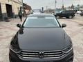 Volkswagen Passat 2023 года за 18 500 000 тг. в Алматы – фото 2