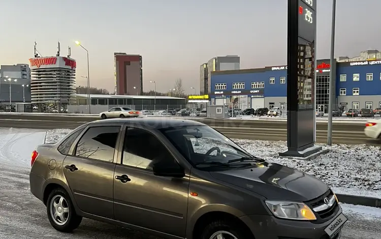 ВАЗ (Lada) Granta 2190 2015 годаfor3 150 000 тг. в Усть-Каменогорск