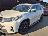 Toyota Highlander 2016 годаfor12 500 000 тг. в Алматы