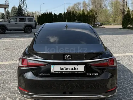 Lexus ES 250 2019 года за 19 000 000 тг. в Алматы – фото 7