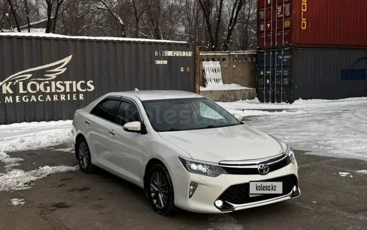 Toyota Camry 2017 года за 11 900 000 тг. в Алматы