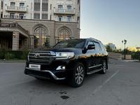 Toyota Land Cruiser 2017 года за 30 000 000 тг. в Астана