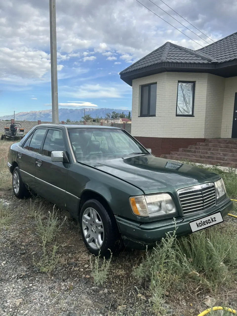 Mercedes-Benz E-Class, 1993