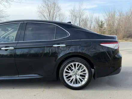 Toyota Camry 2021 года за 16 400 000 тг. в Астана – фото 8