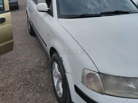 Volkswagen Passat 1997 года за 1 800 000 тг. в Кызылорда – фото 9