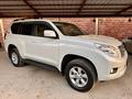 Toyota Land Cruiser Prado 2013 года за 16 300 000 тг. в Актобе