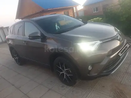 Toyota RAV4 2018 года за 13 500 000 тг. в Усть-Каменогорск