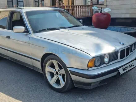 BMW 525 1993 года за 1 500 000 тг. в Алматы – фото 2