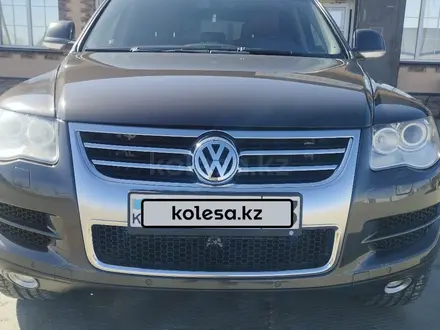 Volkswagen Touareg 2007 года за 7 200 000 тг. в Костанай – фото 21