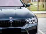 BMW M5 2019 года за 47 000 000 тг. в Алматы – фото 4