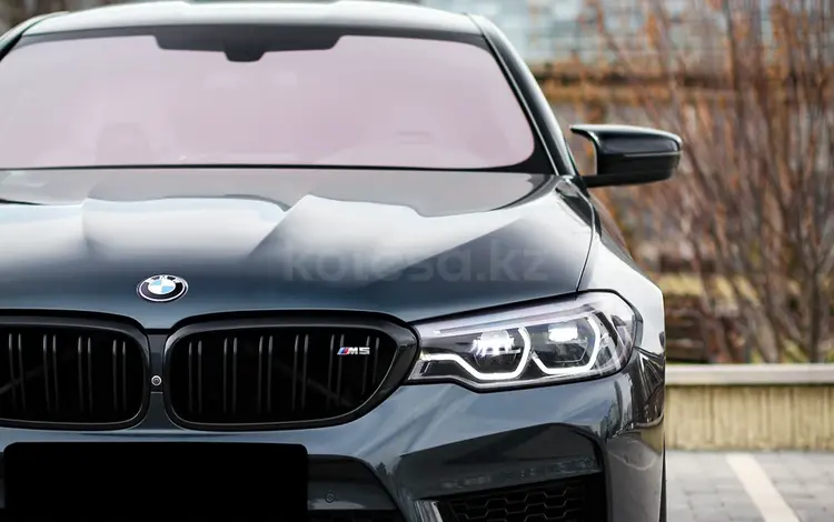 BMW M5 2019 года за 46 000 000 тг. в Алматы