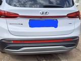 Hyundai Santa Fe 2021 года за 17 000 000 тг. в Костанай – фото 4