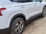 Hyundai Santa Fe 2021 года за 16 000 000 тг. в Костанай – фото 5