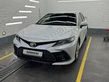 Toyota Camry 2024 года за 16 450 000 тг. в Астана