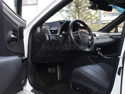 Lexus ES 250 2020 года за 27 000 000 тг. в Алматы – фото 15