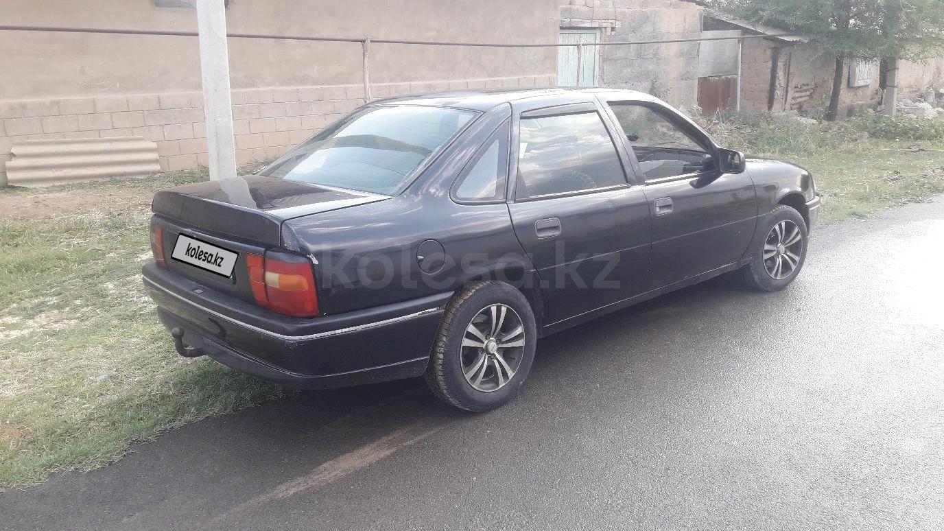 Opel Vectra 1992 г.