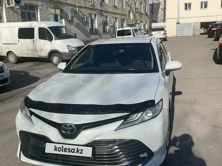 Toyota Camry 2019 года за 14 200 000 тг. в Астана – фото 3