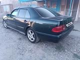 Mercedes-Benz E 320 1998 года за 2 850 000 тг. в Тараз – фото 3