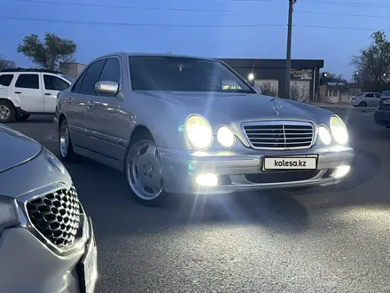 Mercedes-Benz E 320 2001 года за 5 300 000 тг. в Шаульдер – фото 9