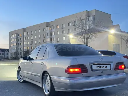 Mercedes-Benz E 320 2001 года за 5 300 000 тг. в Шаульдер – фото 6