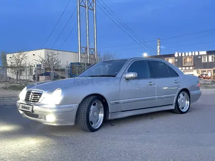 Mercedes-Benz E 320 2001 года за 5 300 000 тг. в Шаульдер – фото 8