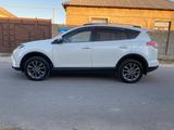 Toyota RAV4 2016 года за 12 500 000 тг. в Шымкент – фото 3