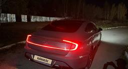 Hyundai Sonata 2022 года за 11 500 000 тг. в Кокшетау – фото 2