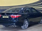 Toyota Camry 2016 года за 11 400 000 тг. в Актобе – фото 4