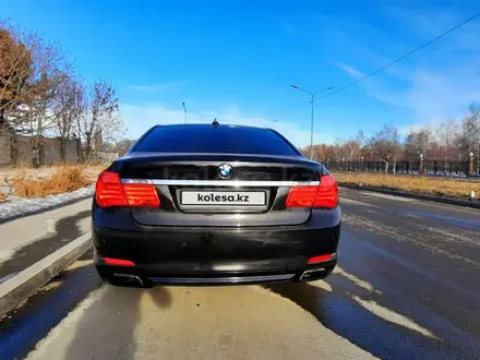 BMW 750 2009 года за 11 800 000 тг. в Алматы – фото 13