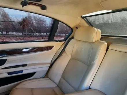 BMW 750 2009 года за 10 000 000 тг. в Алматы – фото 17