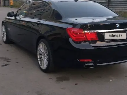 BMW 750 2009 года за 11 800 000 тг. в Алматы – фото 25