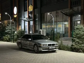 BMW 750