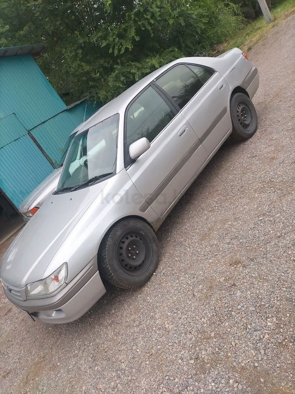 Toyota Corona, 1998