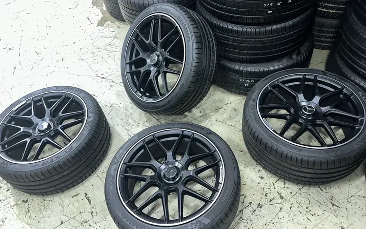 W222 6.3 AMG комплект дисков с резиной за 800 000 тг. в Алматы