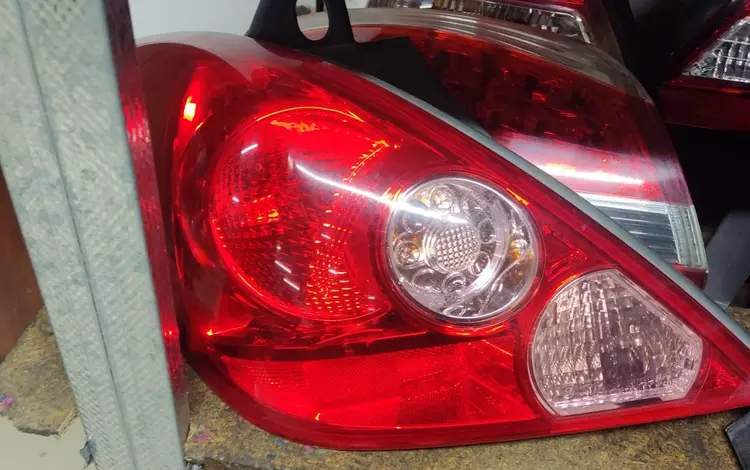 ЗАДНИЙ ФОНАРЬ ФОНАРИ ЗАДНЕГО ХОДА NISSAN ОРИГИНАЛ за 50 000 тг. в Усть-Каменогорск