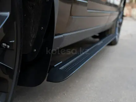 Range Rover Vogue электрические выездные пороги за 850 000 тг. в Алматы – фото 3