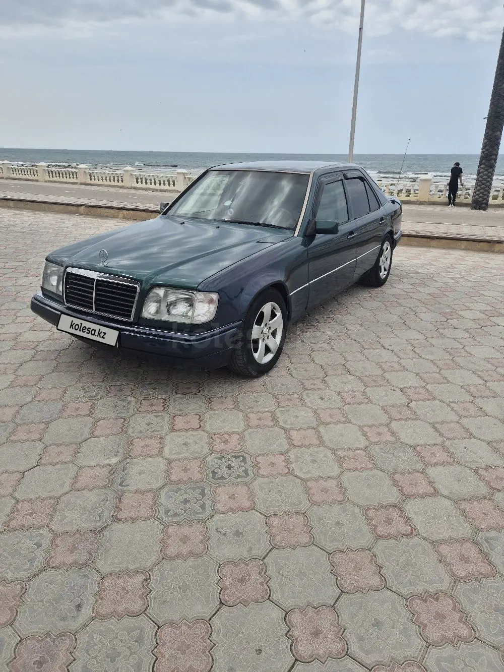 Mercedes-Benz E-Class, 1992
