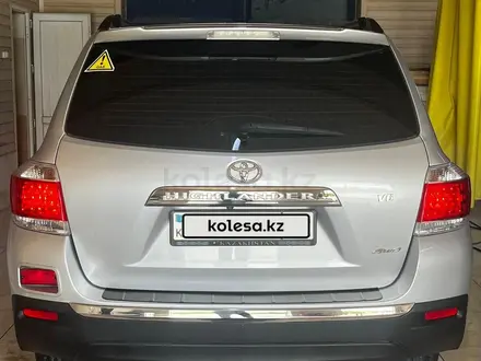 Toyota Highlander 2013 года за 14 000 000 тг. в Жанаозен – фото 9