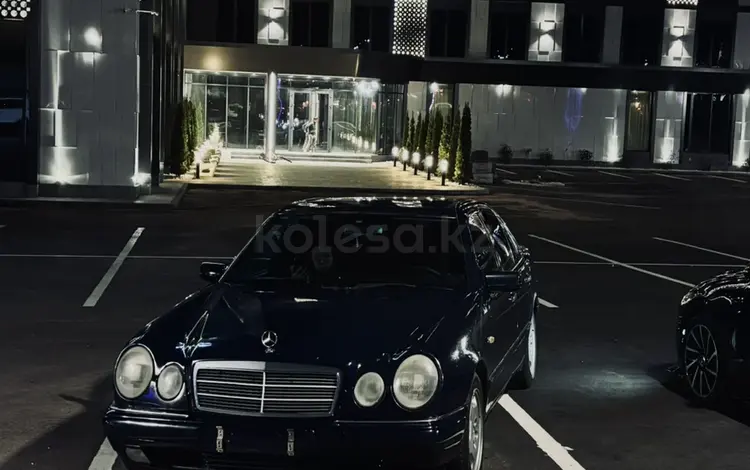 Mercedes-Benz E 230 1996 года за 1 700 000 тг. в Алматы