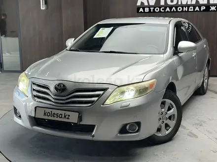 Toyota Camry 2009 года за 6 590 000 тг. в Актобе