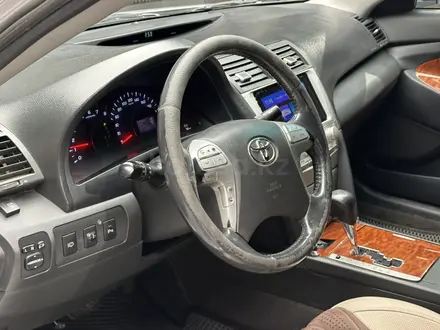 Toyota Camry 2009 года за 6 590 000 тг. в Актобе – фото 16
