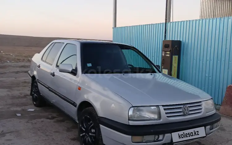 Volkswagen Vento 1993 года за 1 450 000 тг. в Шымкент