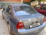 Volkswagen Jetta 2003 годаүшін1 699 327 тг. в Актобе – фото 2