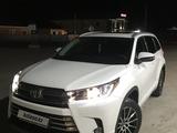 Toyota Highlander 2019 года за 25 000 000 тг. в Атырау – фото 5