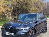 BMW X5 2023 года за 55 200 000 тг. в Алматы