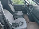Honda CR-V 2004 годаfor4 200 000 тг. в Актобе – фото 3
